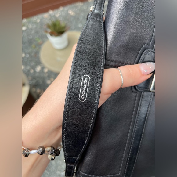 2000s Coach - Picture 4 of 9